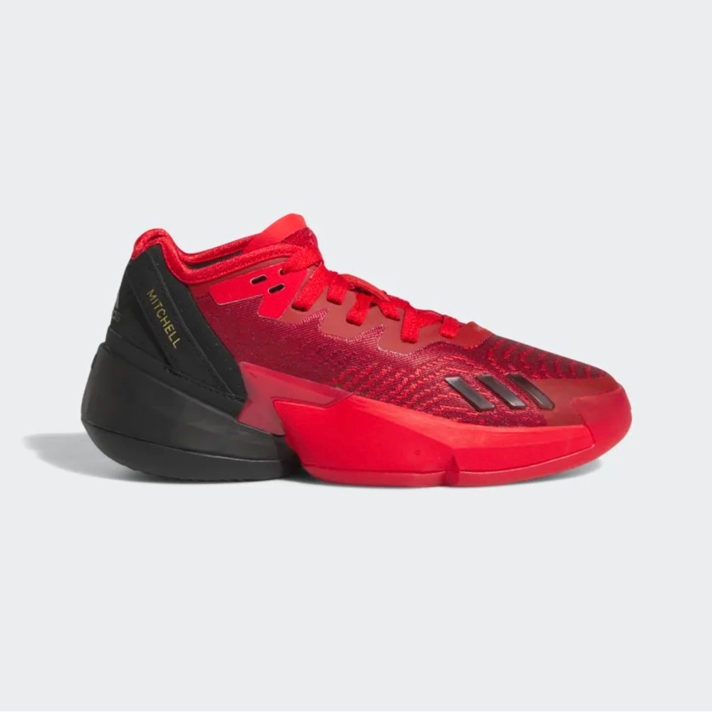 D.O.N. ISSUE #4 BASKETBALL SHOES Sz 8